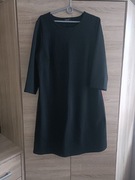 Czarna sukienka z lampasami 