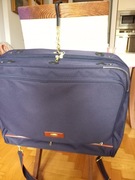Granatowa torba ( pokrowiec) na garnitur - Samsonite