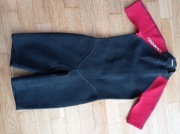 Pianka do pływania TRIBORD czarno czerwona 