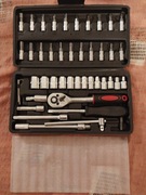 Klucze nasadowe z grzechotką 1/4, 46 elementów