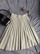 Triola Spódnica plisowana trapezowa oliwkowa khaki rozmiar 38 rozmiar M