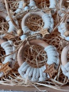 Zestaw BOX ozdoby świąteczne zawieszki na choinkę makrama 9 sztuk