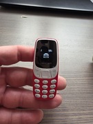 Mini telefon zmienia glos 