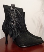 Czarne botki, z frędzlami. Rozm. 38