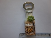 Magnes na lodówkę - 289g. MAJORKA Otwieracz