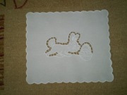 SERWETKA WIELKANOCNA HAFT RICHELIEU 