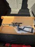 Wiatrówka Crosman 2250B 5,5mm + optyka Strike 4x20 + 2 paczki śrutu