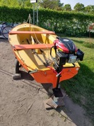 Żaglówka, łódka plastikowa, turystyczna lub wędkarska - komorowa.