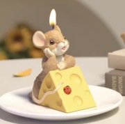 MYSZKA z KOSTKĄ SERU forma silikon 7.5*7.3*4.3 do Świec Wosku Mydła Odlewów