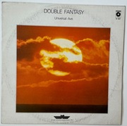 LP Universal Ave  Double Fantasy NM