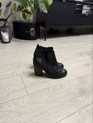 Botki damskie czarne marki New Look rozmiar 41