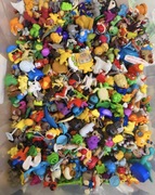 Mix figurek Kinder niespodzianka i nie tylko zestaw 100 sztuk