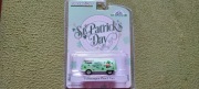 GREENLIGHT Volkswagen Panel Van St. Patrick's Day - EXCLUSIVE 