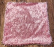 Poszewka Różowa na jaśka 40x40 tzw. Włochacz