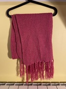 Szalik ze złotymi nitkami