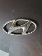 Znaczek hyundai uszkodzony 