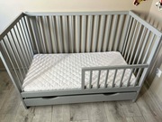 Drewniane łóżeczko + materac