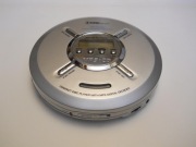 First MPCD-2040 -- discman uszkodzony