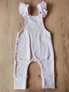 Ogrodniczki dziecięce z ozdobnymi szelkami pudrowy róż r. 62/68