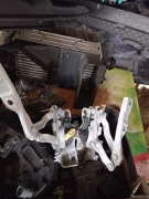 Zawiasy maski Hyundai  Tucson pirotechniczne z nabojami 