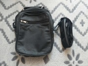 Skórzana saszetka do ręki i na ramię gratis etui na klucze skóra