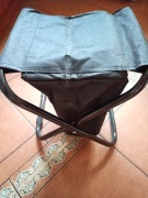 taboret turystyczny z torbą i uszami