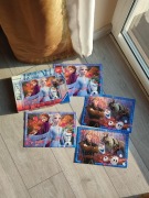 Puzzle Disney Frozen Kraina Lodu Ravensburger z plakatami