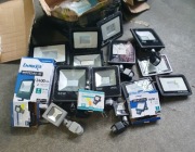 Lampa Led reflektor zewnętrzny karton 17 szt. Defekt