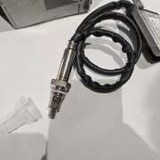 Czujnik NOX orginał nowy 