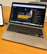 MacBook Air M1 16GB/256GB + etui