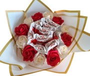 Słodki bukiet z Mini Kinder Bueno  prezent na Komunię 