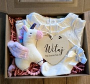Zestaw prezentowy box dla dziecka chrzest narodziny body 62 H&M