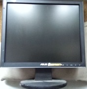 ASUS 17'' 4:3 monitor VGA/DVI