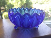 Miska szafirowa na nóżkach Orion 