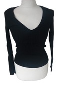 Stradivarius obcisły czarny sweter głęboki dekolt r S/36