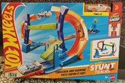 HOT WHEELS STUNT TRACKS ZESTAW Mistrzowski skok na pętli + autko, zestaw