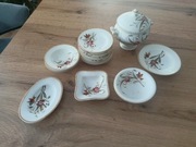 Zestaw porcelanowy . Mini talerzyki i cukiernica.