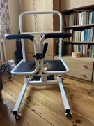 Elektryczny podnośnik toaletowy pacjenta VITEA CARE BMW02