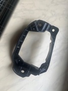 Mocowanie halogenu 8148242050 toyota rav4 5 V