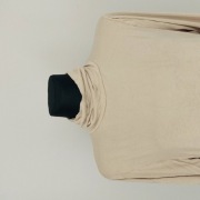 Beżowy golf z wiskozy