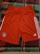 Spodenki piłkarskie Bayernu Monachium z sezonu 25/26 XL nowe adidas 