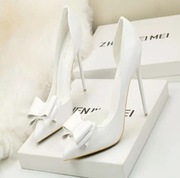 Eleganckie szpilki damskie białe 