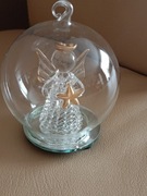 Aniołek w szklanej bańce 