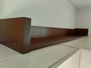 Półka brązowa długa z bokami i tylną ścianą 