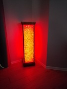  Lampa z drewna i żywicy epoksydowej LED