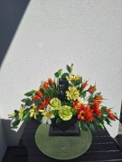 Wiosenna kompozycja w sercu z lampionem solarnym,Stroik na cmentarz 