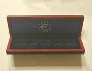 Leuchtturm - Luksusowe etui Volterra na 5 monet o średnicy 32mm (2013)