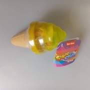 Laleczka z akcesoriami w lodzie Żółty