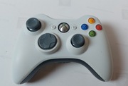 Bezprzewodowy oryginalnypad Xbox 360 biały Technicznie bardzo dobry