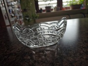 Kryształowa miseczka – PRL, wzór geometryczny, falowany brzeg